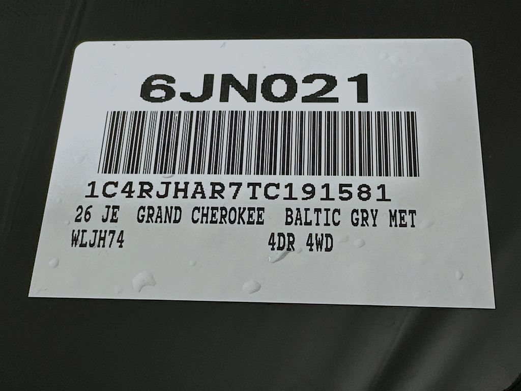 New 2026 Jeep Grand Cherokee Altitude AWD/4WD image 20