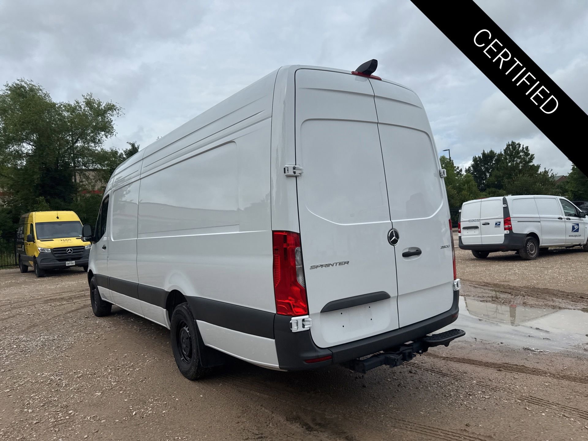 Used 2025 Mercedes-Benz Sprinter 2500 image 6