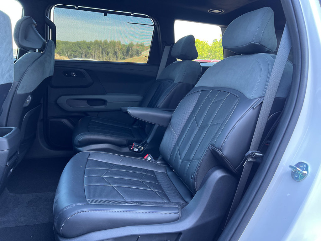 Used 2027 Kia Telluride SX Prestige X-Line w/ Towing Package AWD/4WD image 35