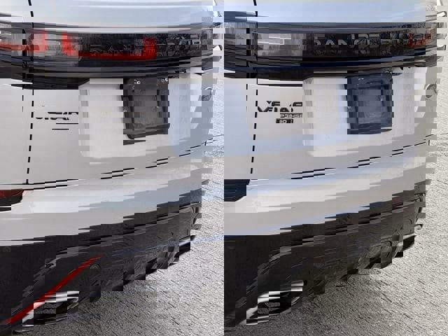 Used 2018 Land Rover Range Rover Velar R-Dynamic HSE image 6