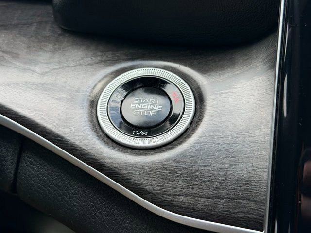 Used 2024 Jeep Grand Cherokee L Limited w/ Luxury Tech Group II AWD/4WD image 39