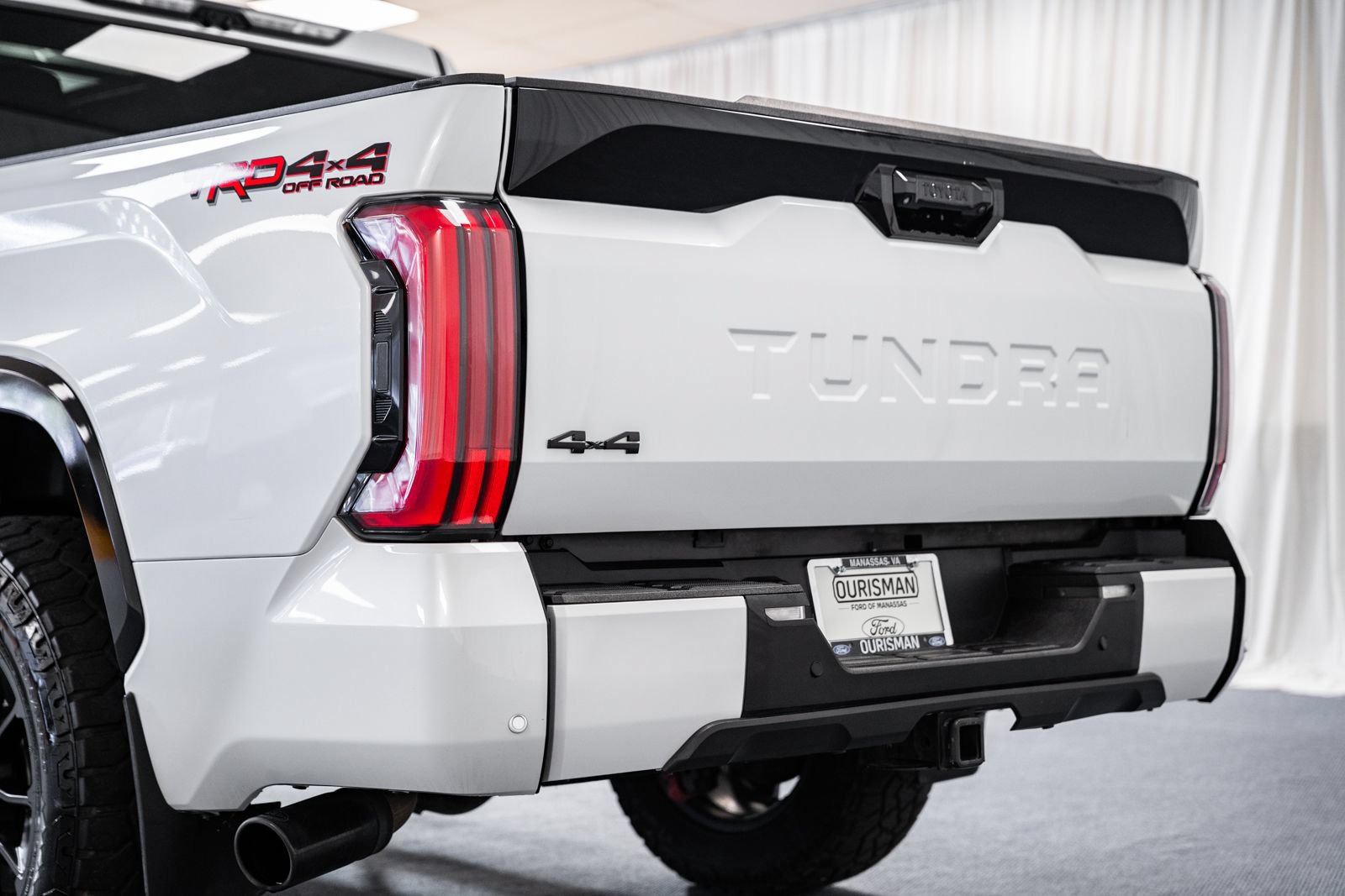 Used 2024 Toyota Tundra Platinum AWD/4WD image 6