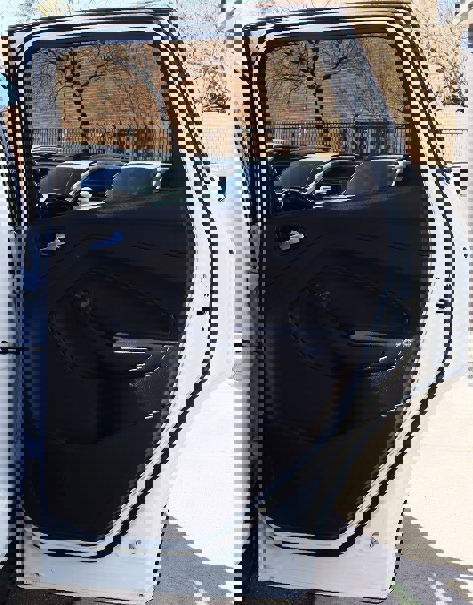 Used 2018 Ford Escape SE image 26