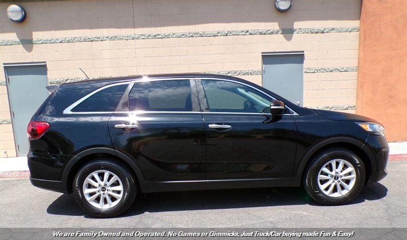 Used 2019 Kia Sorento L FWD image 6