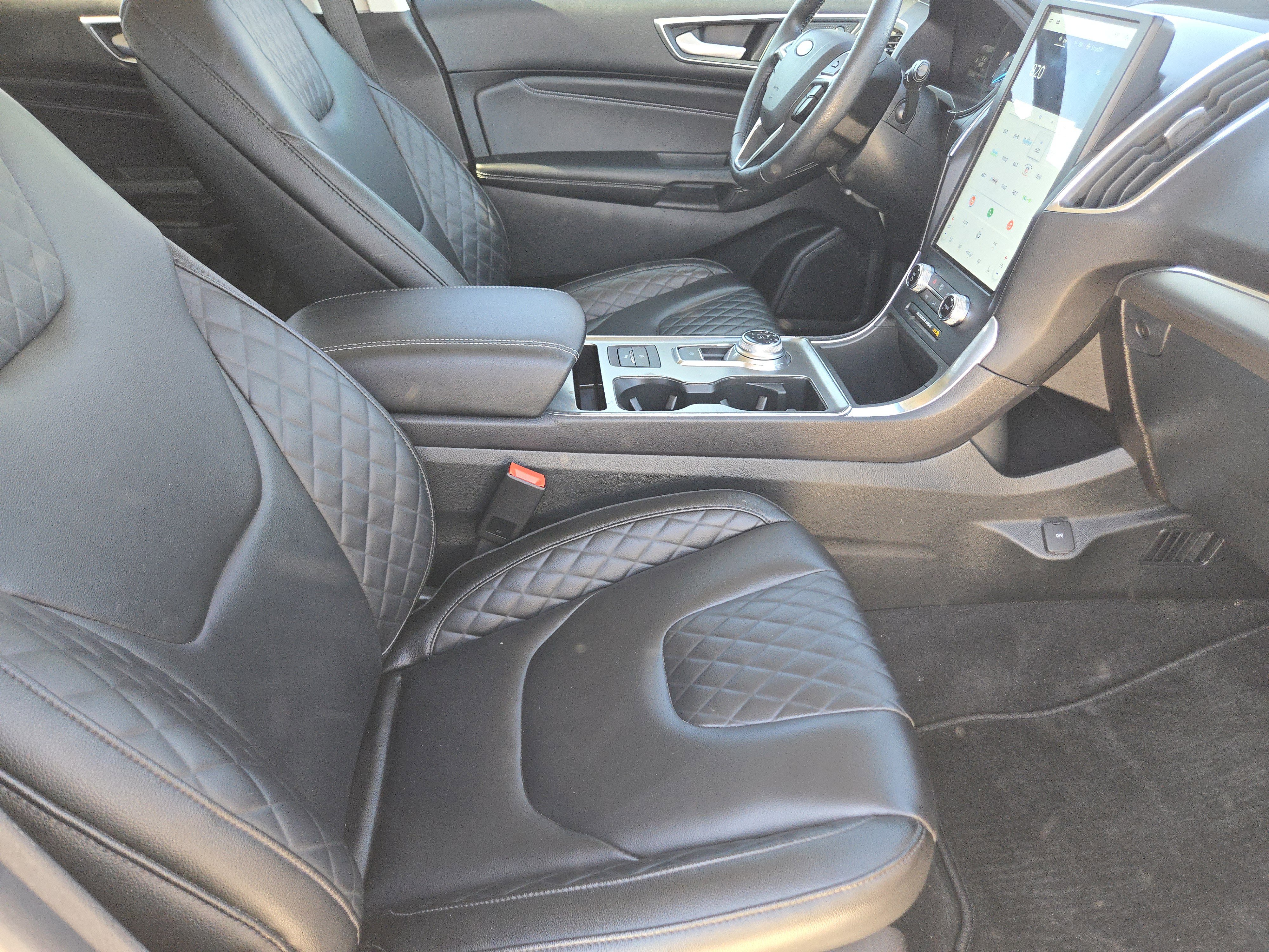 Used 2024 Ford Edge Titanium AWD/4WD image 14