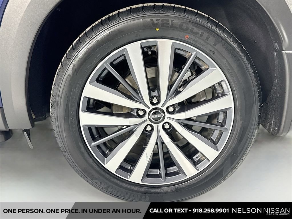 Certified 2022 Nissan Pathfinder Platinum w/ Lighting Package (N93) image 34