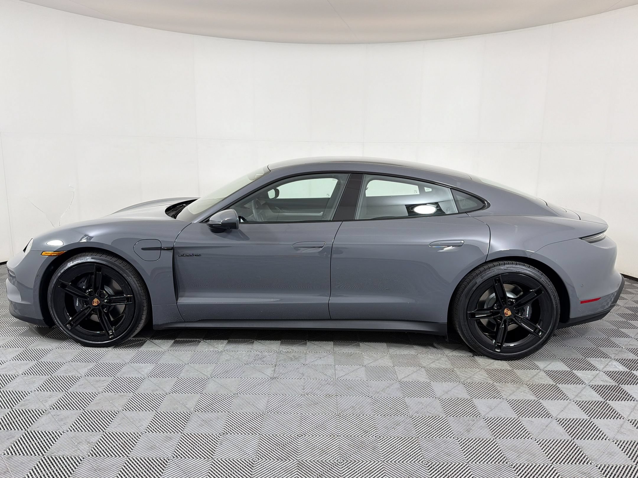New 2026 Porsche Taycan AWD/4WD image 2