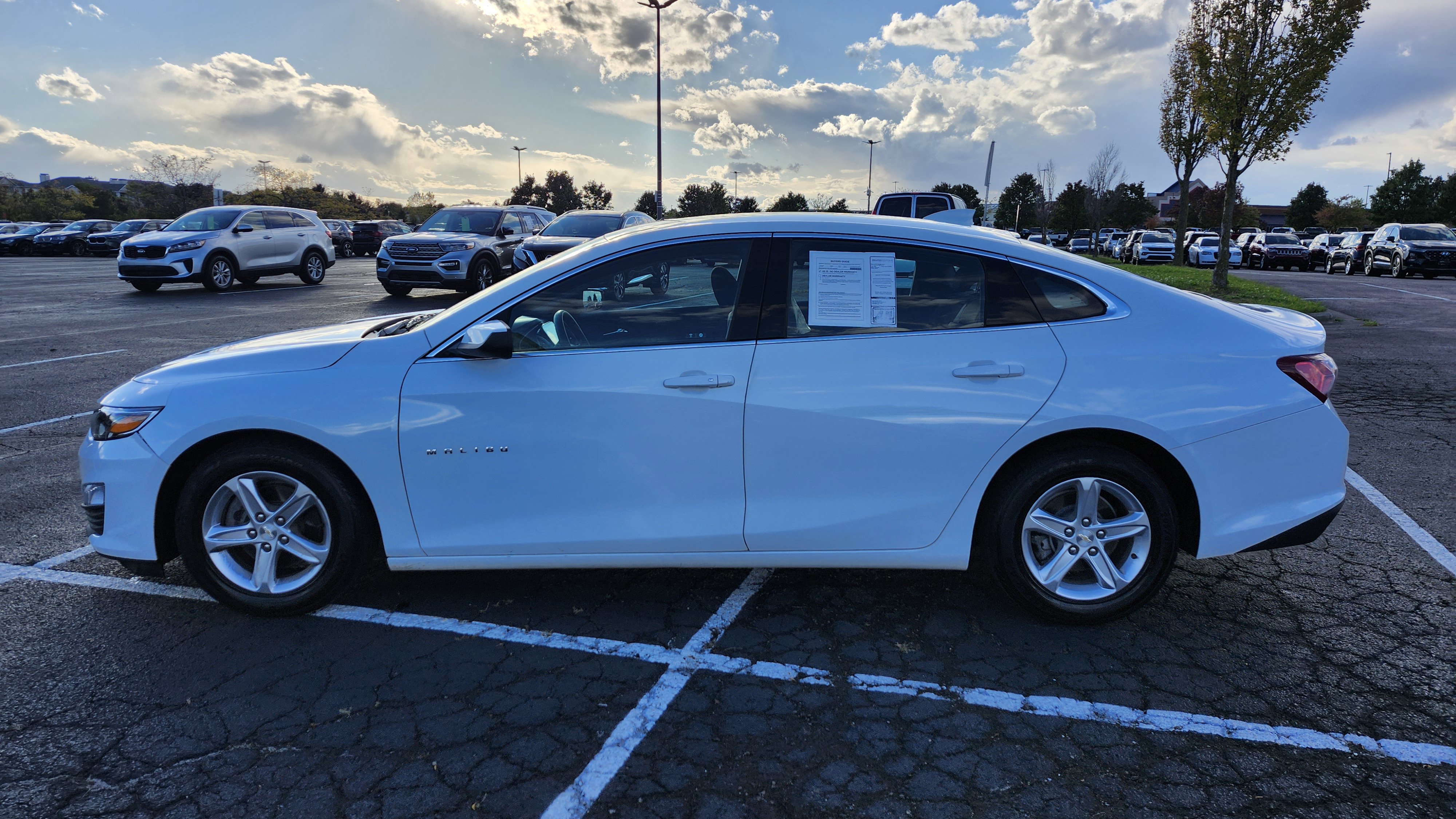 Used 2022 Chevrolet Malibu LT image 7
