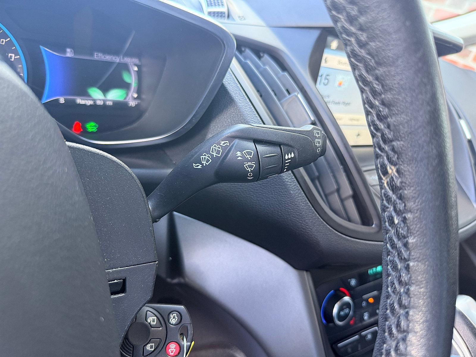 Used 2017 Ford C-MAX Energi SE w/ Equipment Group 401A image 24