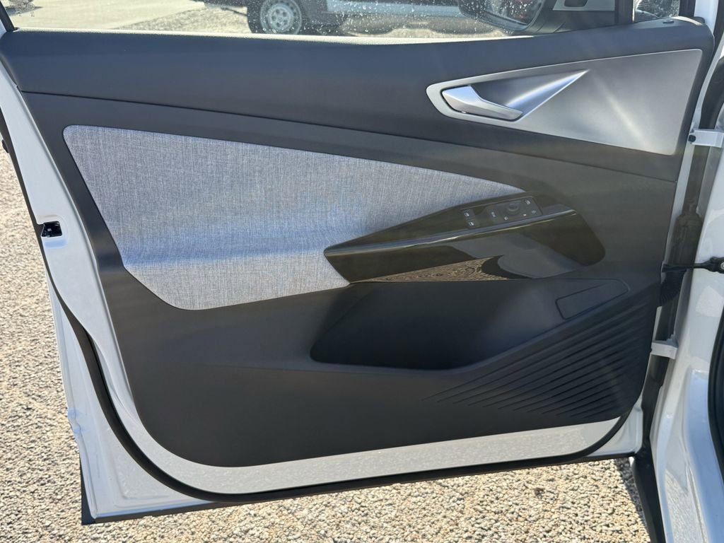 New 2025 Volkswagen ID.4 Pro RWD image 10