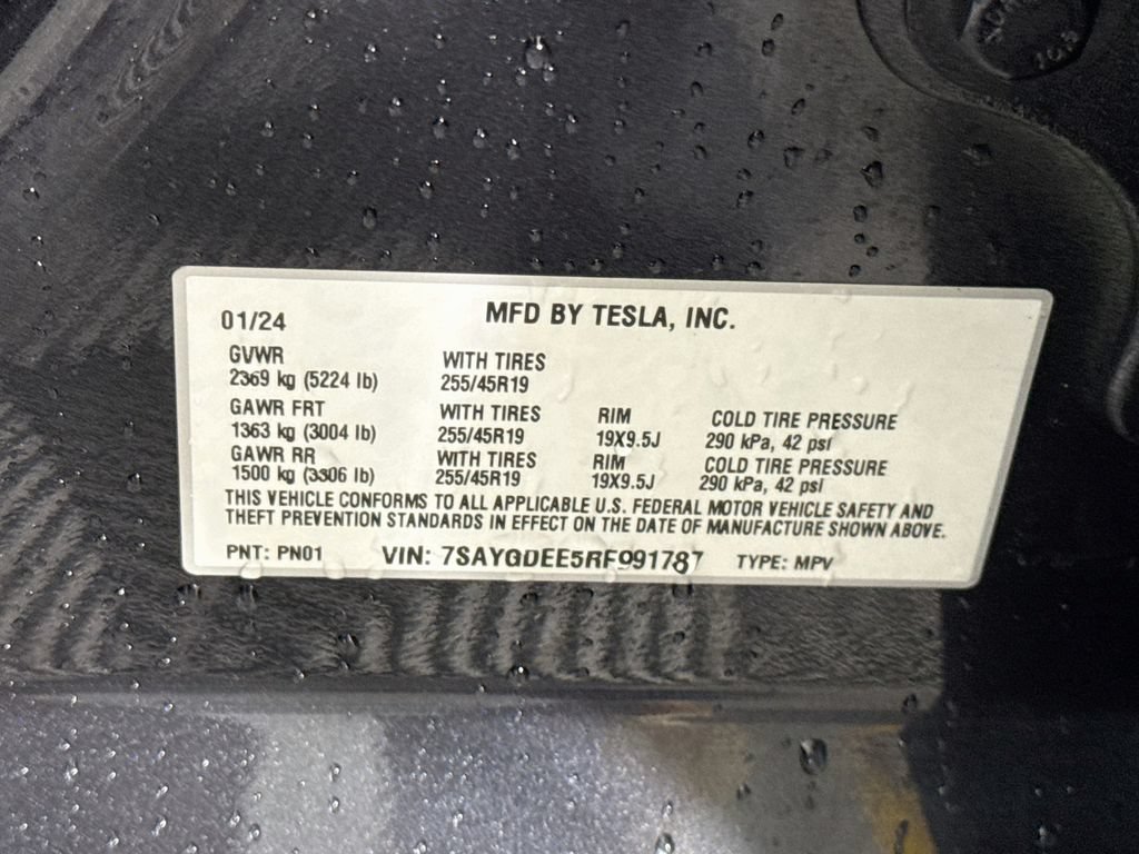 Used 2024 Tesla Model Y Long Range AWD/4WD image 35