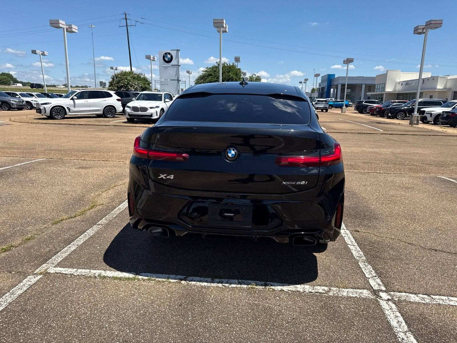 Certified 2023 BMW X4 xDrive30i w/ M Sport Package AWD/4WD image 6