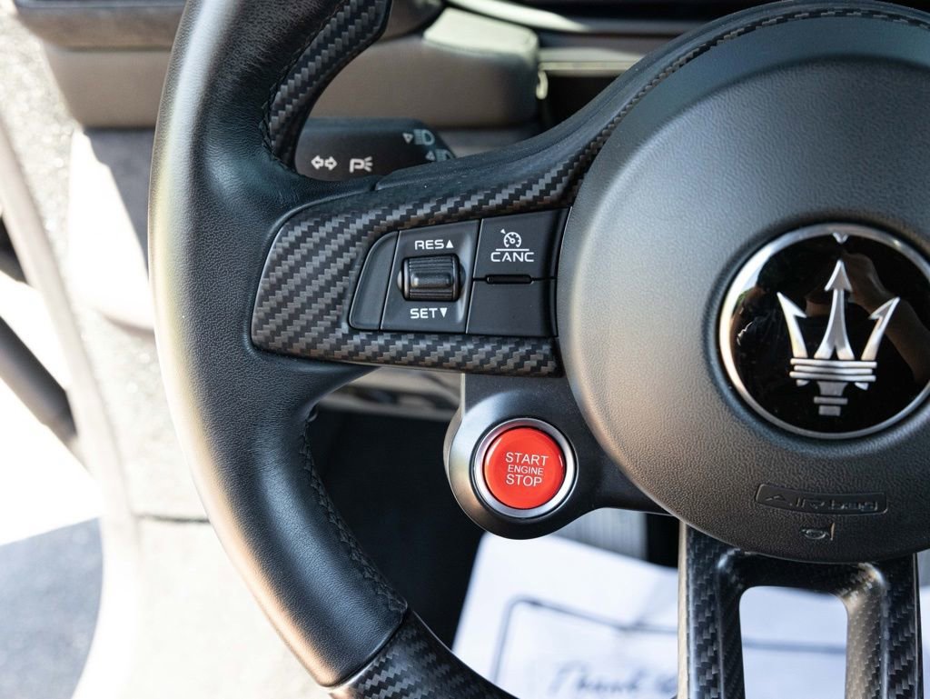 Used 2022 Maserati MC20 Coupe RWD image 31