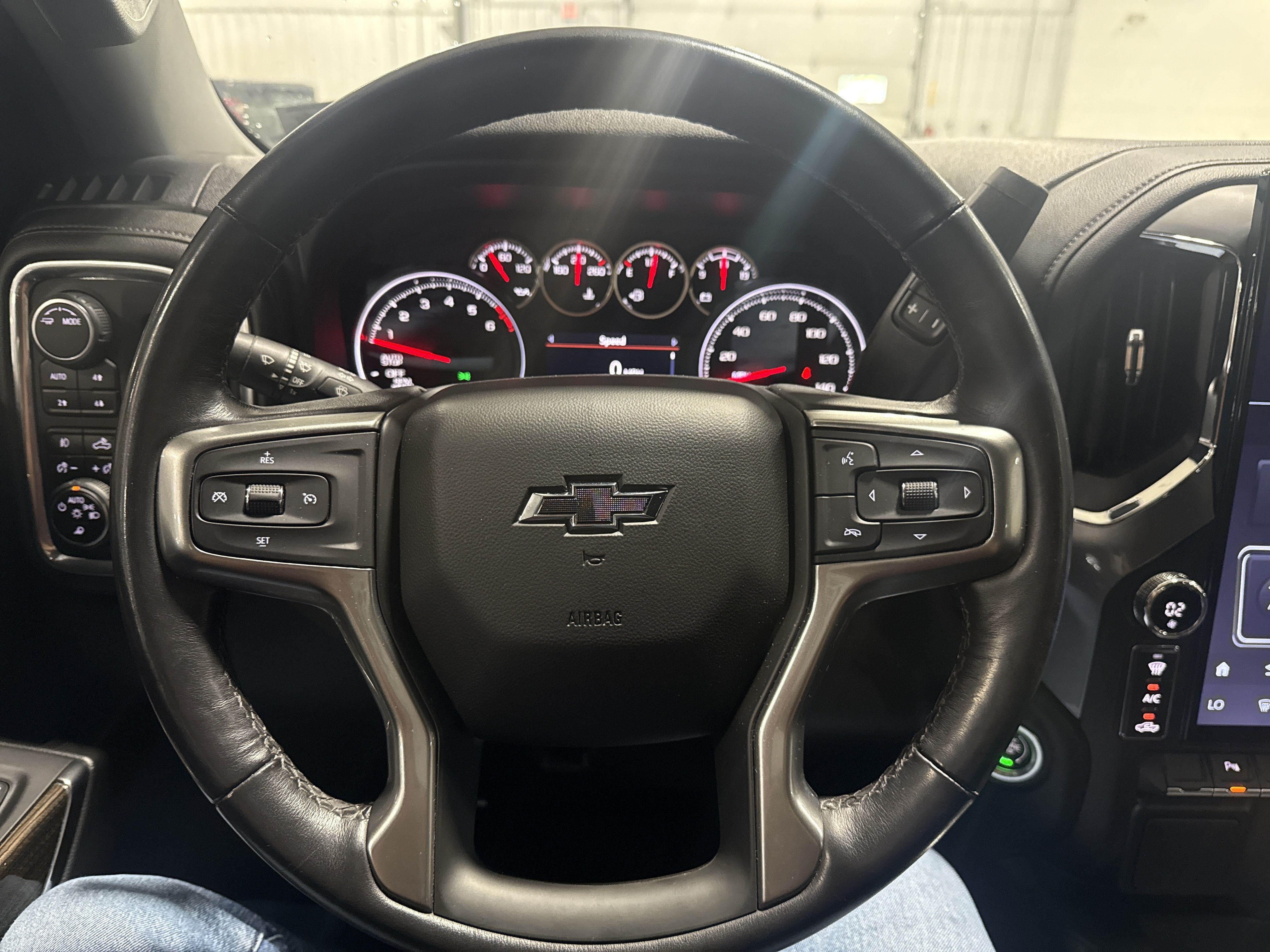 Used 2022 Chevrolet Silverado 1500 RST AWD/4WD image 10