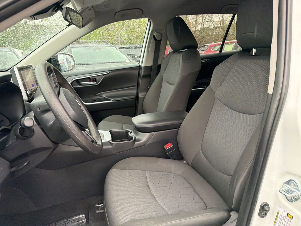 Certified 2025 Toyota RAV4 XLE AWD/4WD image 19