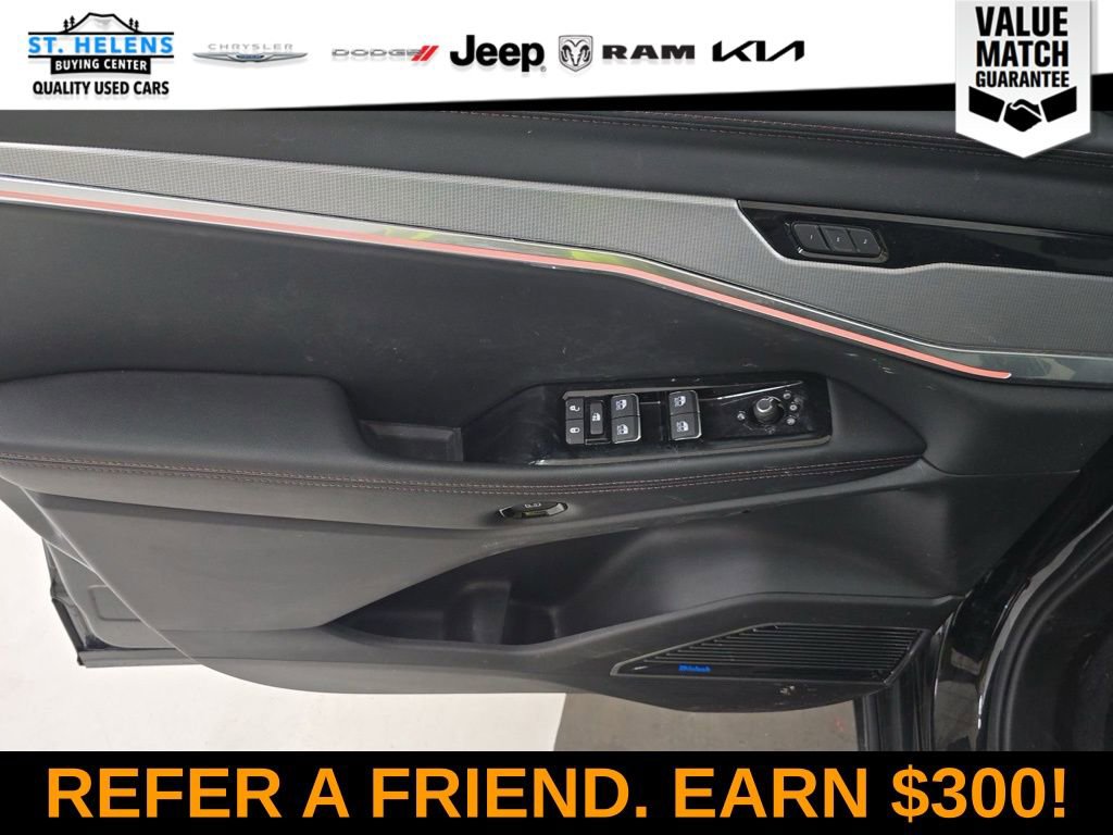 Used 2024 Jeep Wagoneer Launch Edition image 12