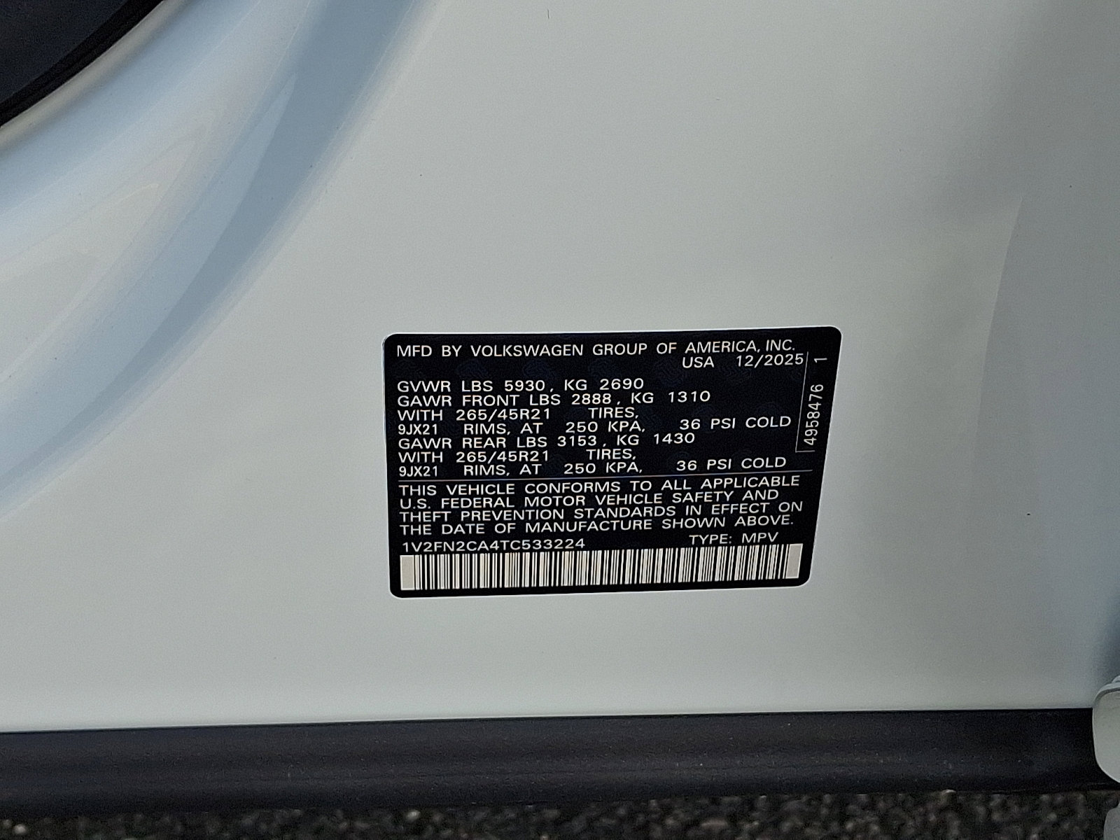 New 2026 Volkswagen Atlas SEL Premium R-Line image 18