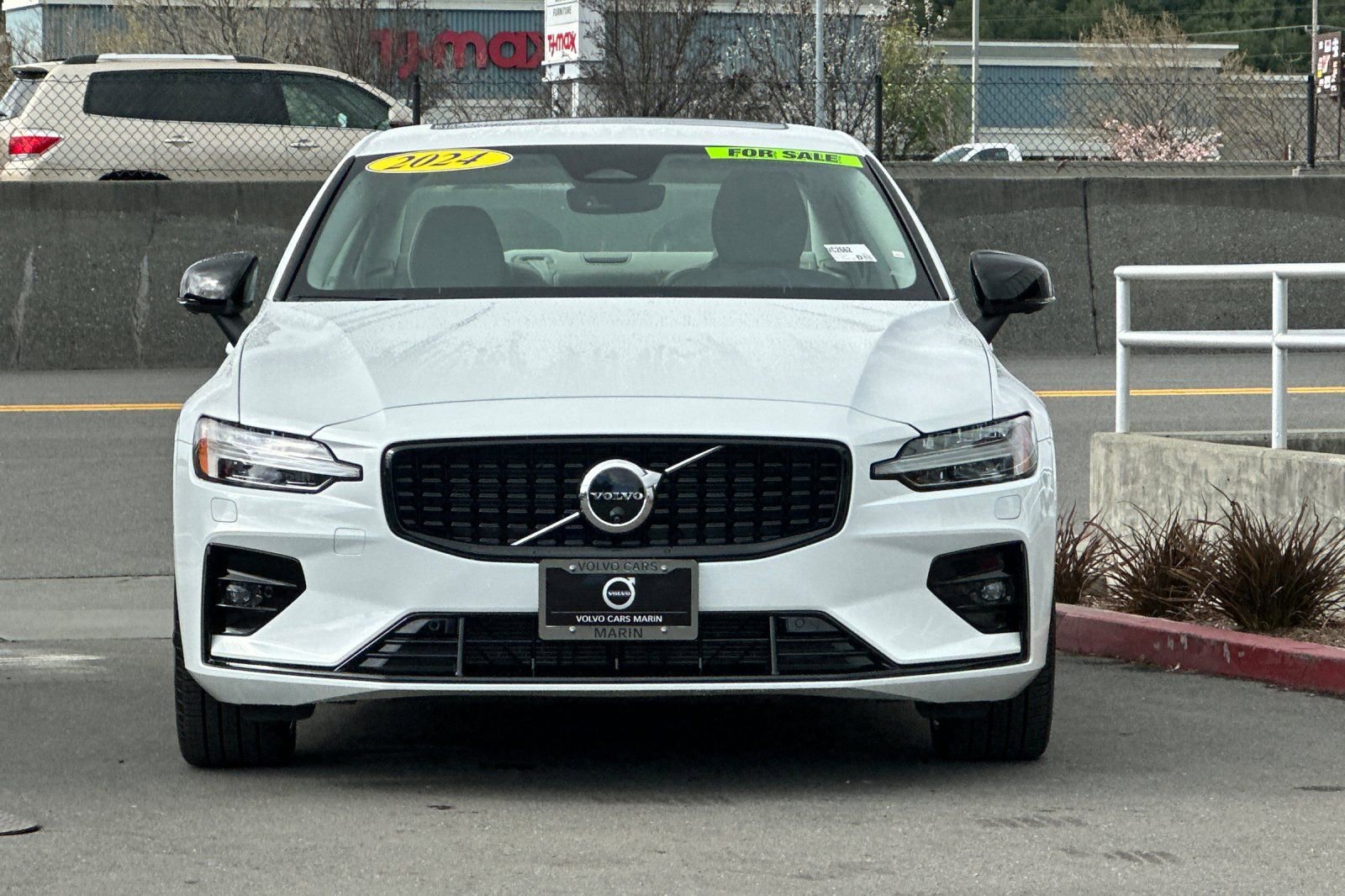 Certified 2024 Volvo S60 B5 Ultimate w/ Climate Package image 11