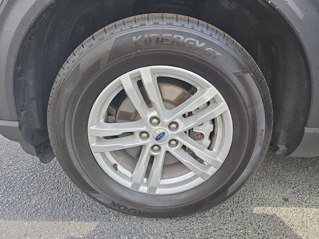 Used 2023 Ford Explorer XLT w/ Equipment Group 202A AWD/4WD image 40
