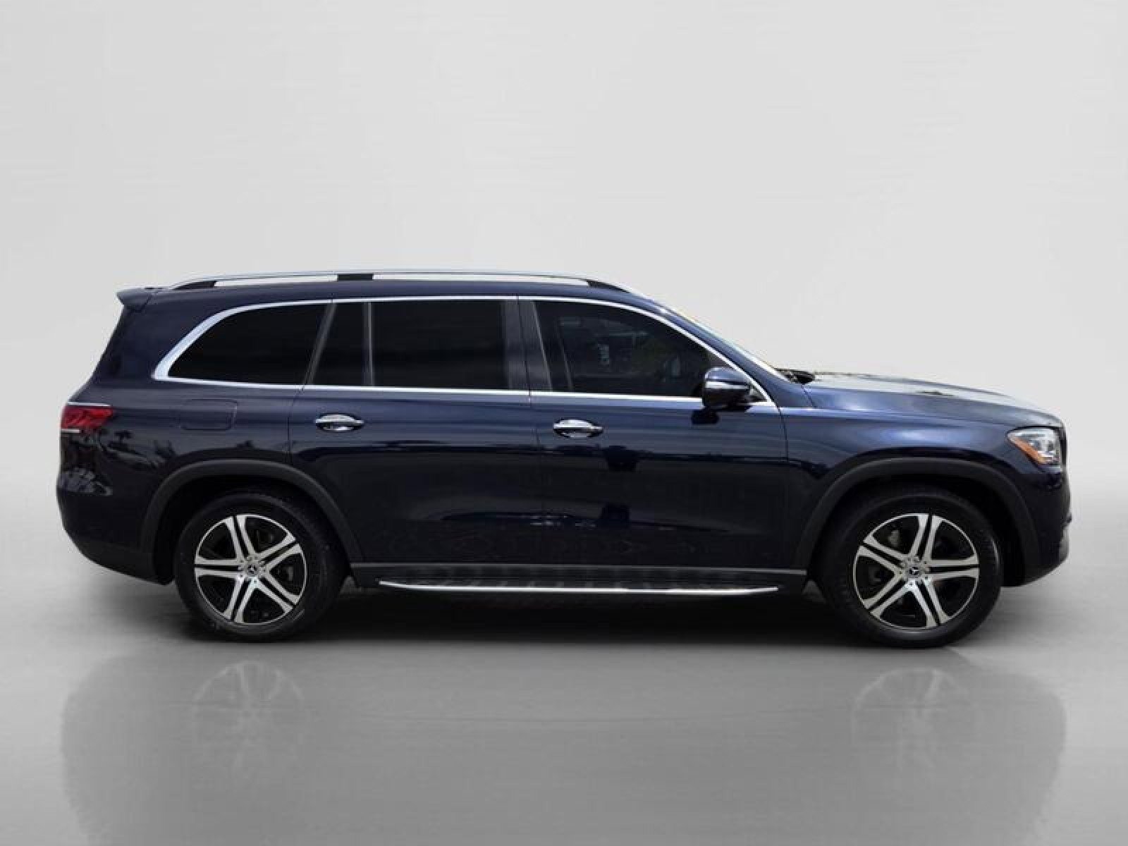 Certified 2021 Mercedes-Benz GLS 450 4MATIC image 6