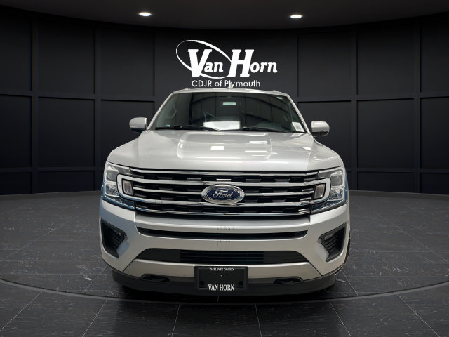 Used 2018 Ford Expedition Max XLT w/ Equipment Group 202A AWD/4WD image 2