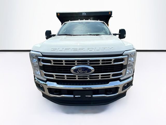 New 2026 Ford F550 4x4 Regular Cab Super Duty image 2