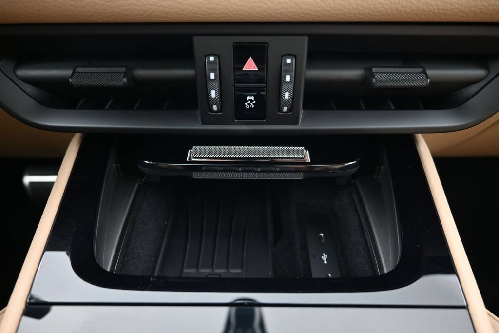 Certified 2025 Porsche Cayenne Coupe AWD/4WD image 19
