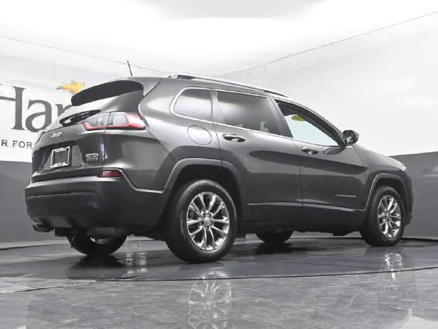 Used 2019 Jeep Cherokee Latitude Plus FWD image 38