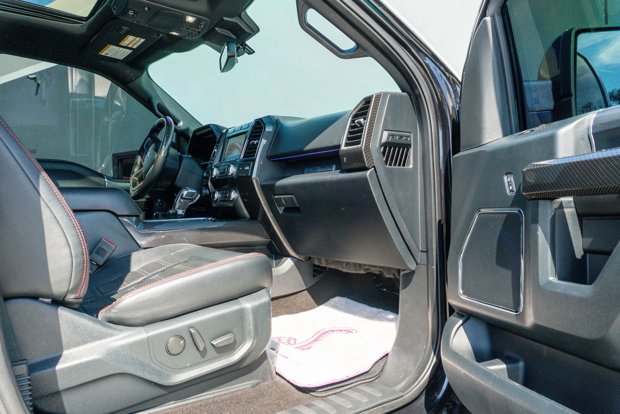 Used 2020 Ford F150 Lariat w/ Equipment Group 502A Luxury image 62
