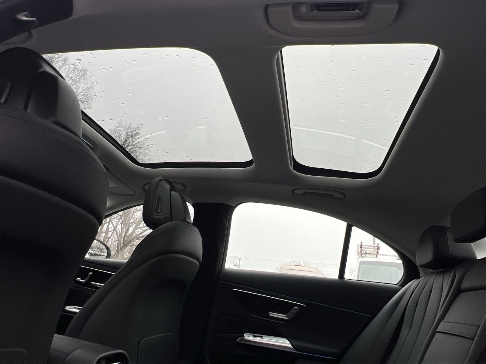 New 2026 Mercedes-Benz E 350 4MATIC Sedan image 22