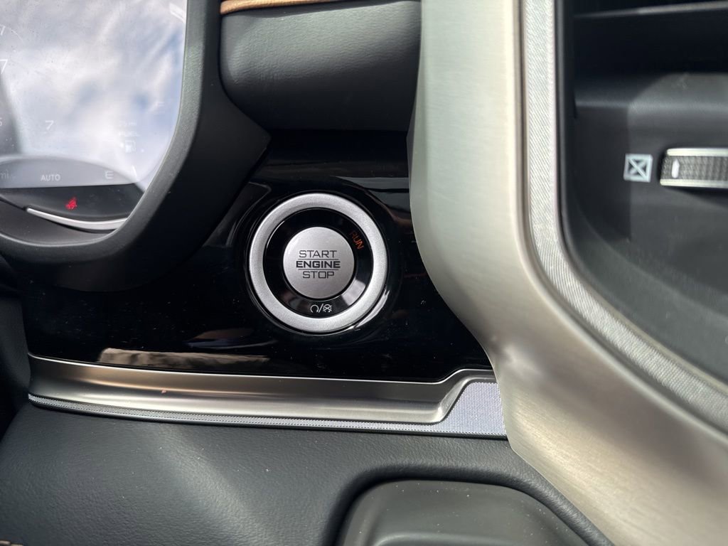 New 2026 RAM 1500 Tungsten AWD/4WD image 16