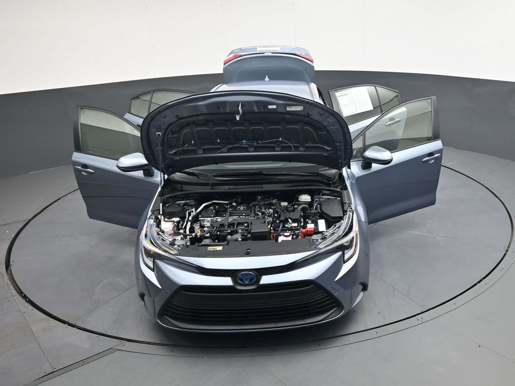 Used 2025 Toyota Corolla LE image 46