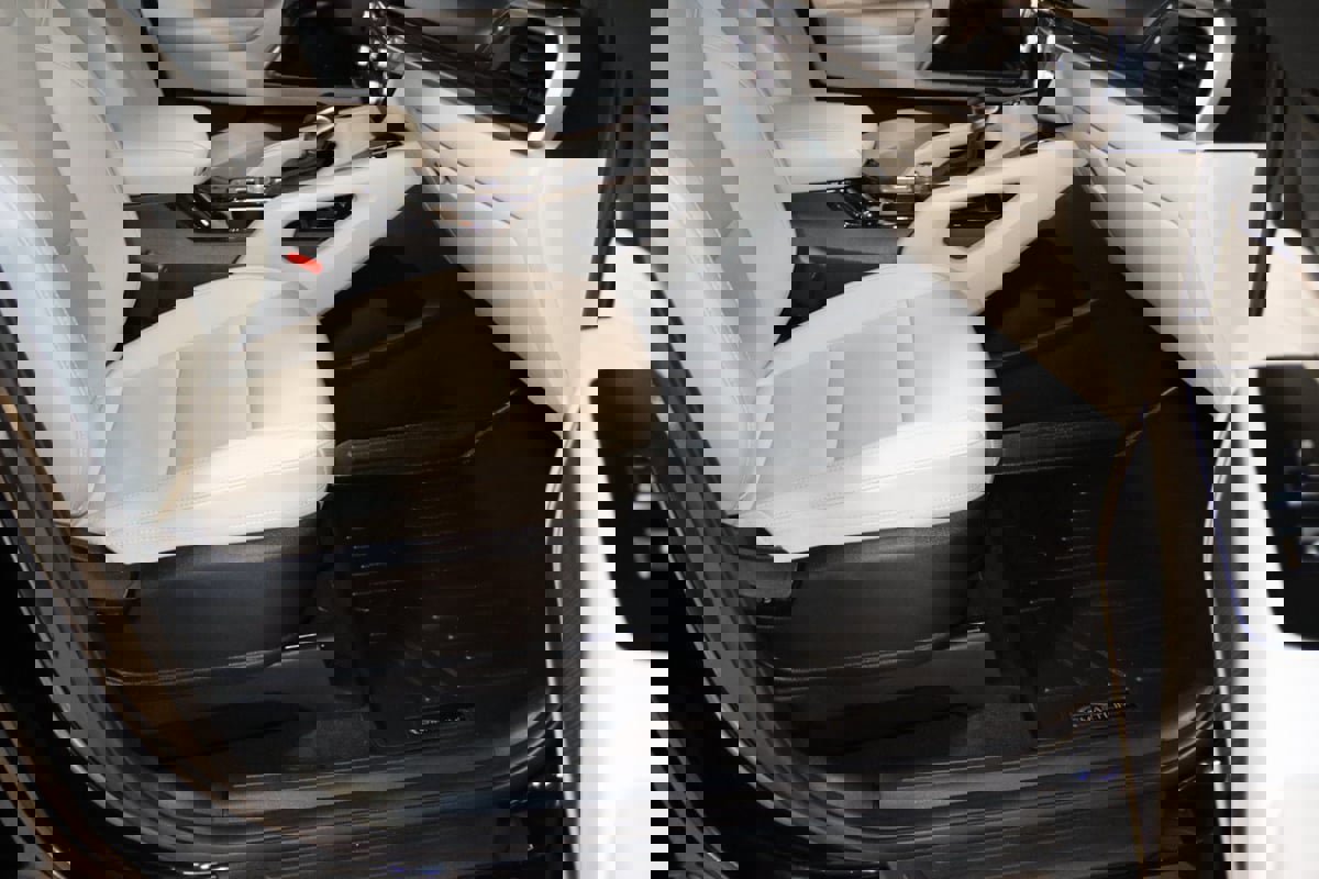 Used 2023 Kia Telluride S image 52