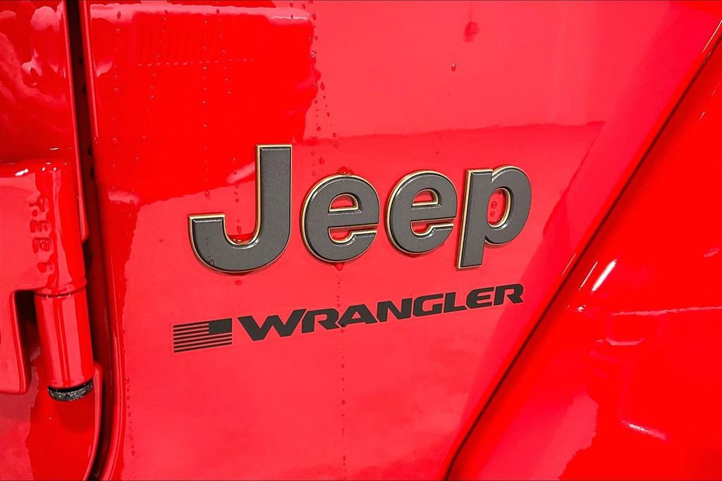 Used 2023 Jeep Wrangler Unlimited Rubicon 392 w/ Xtreme Recon 35" Tire Package image 38