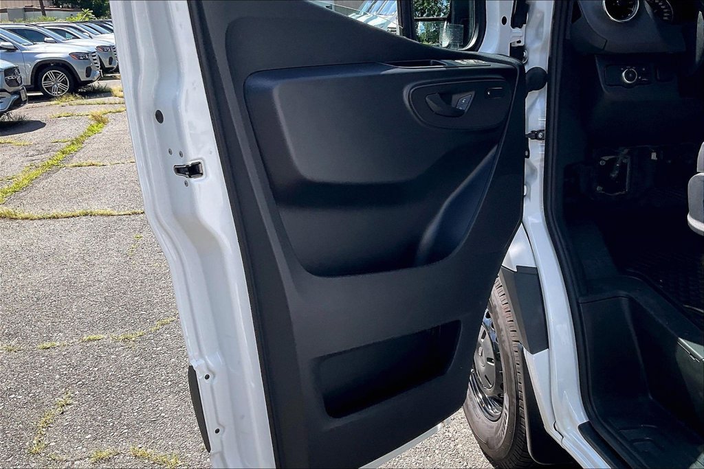 Used 2026 Mercedes-Benz Sprinter 2500 image 16