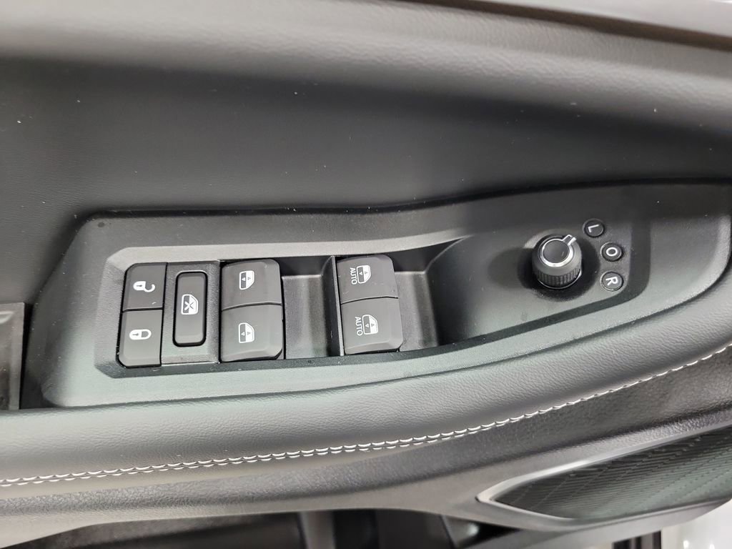 New 2026 Jeep Grand Cherokee Limited w/ Limited Altitude Package AWD/4WD image 16
