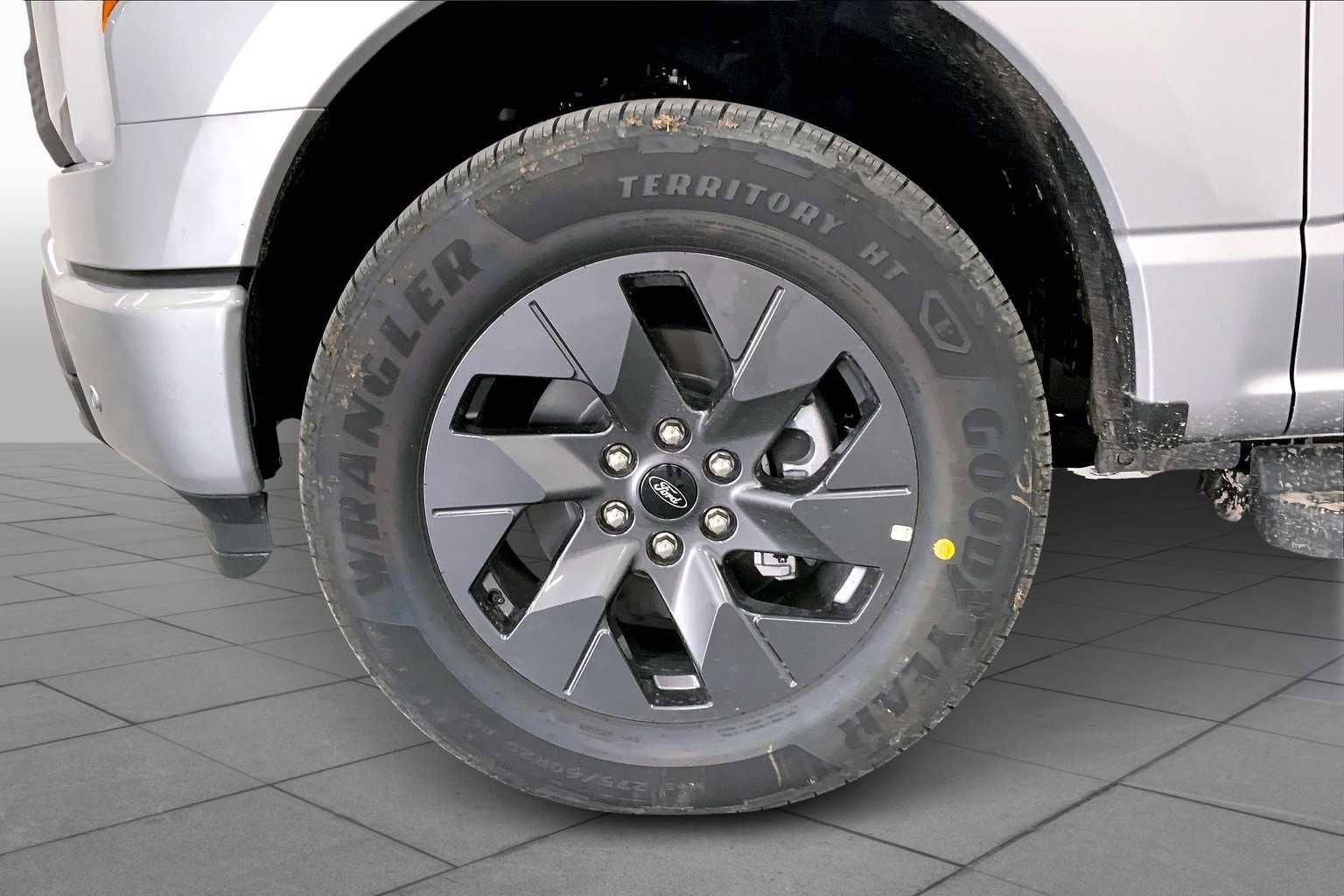 New 2025 Ford F150 Lightning Flash image 9