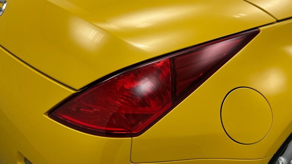 Used 2005 Nissan 350Z Touring image 27