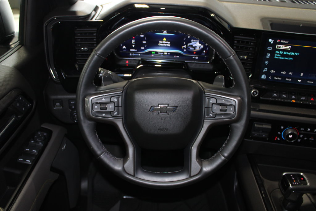 Used 2023 Chevrolet Silverado 1500 ZR2 AWD/4WD image 12