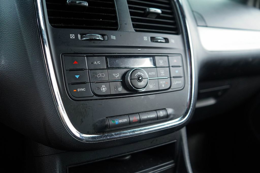 Used 2019 Dodge Grand Caravan GT FWD image 27