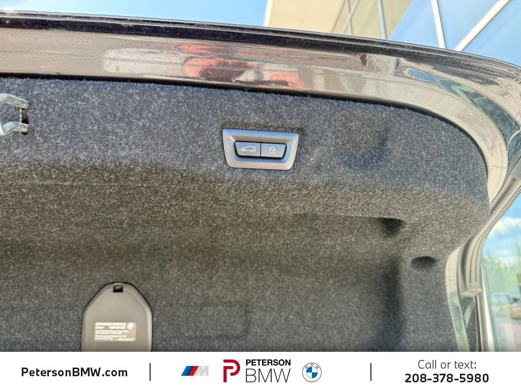 Certified 2025 BMW 530i xDrive AWD/4WD image 10