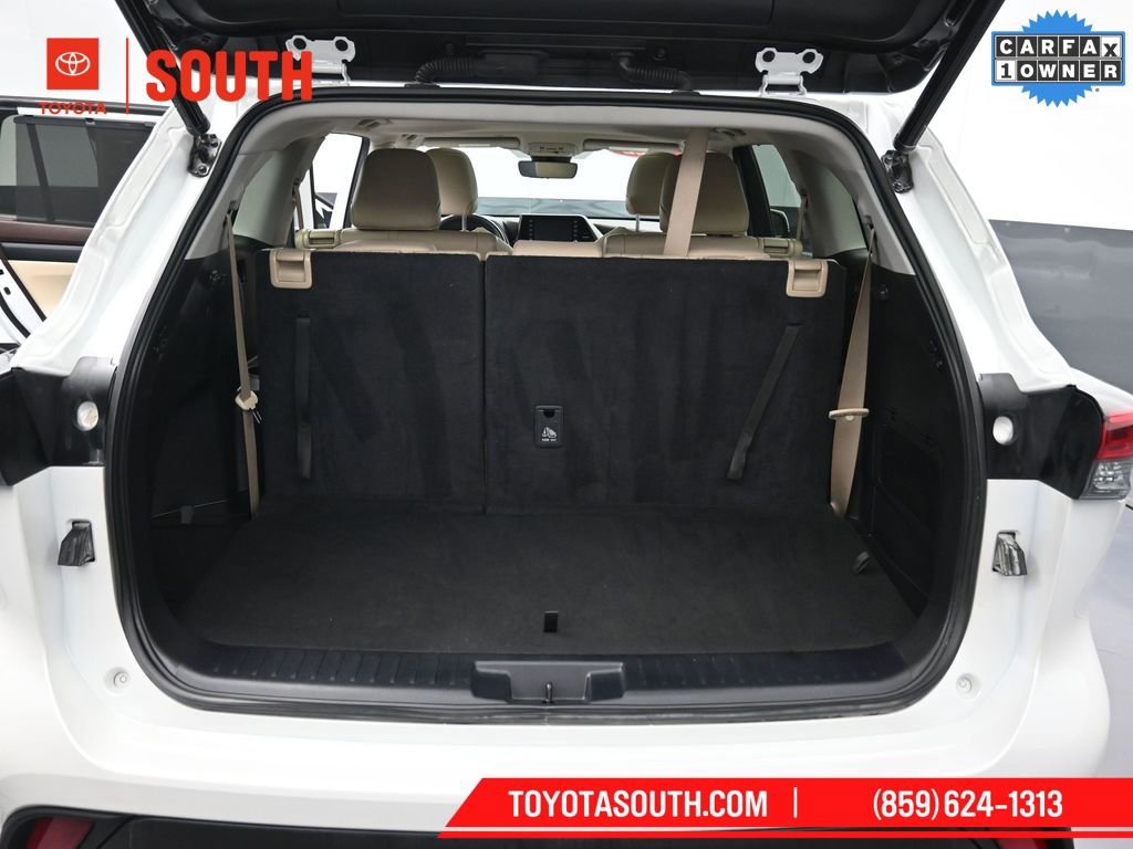 Used 2022 Toyota Highlander XLE image 34