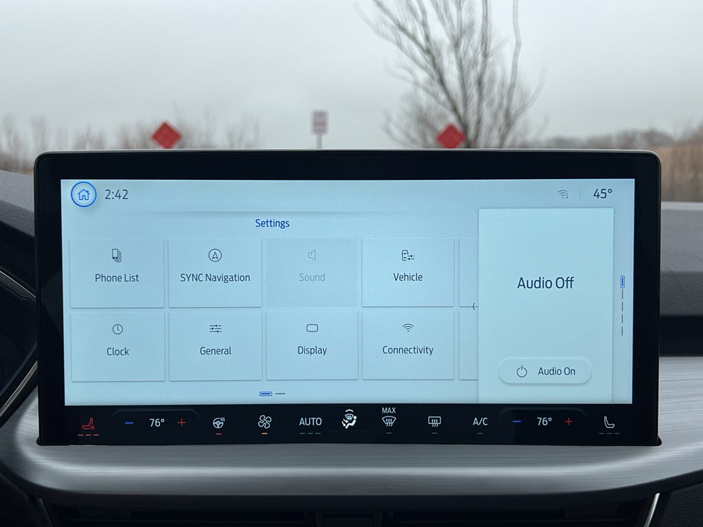 Used 2025 Ford Escape Platinum image 25