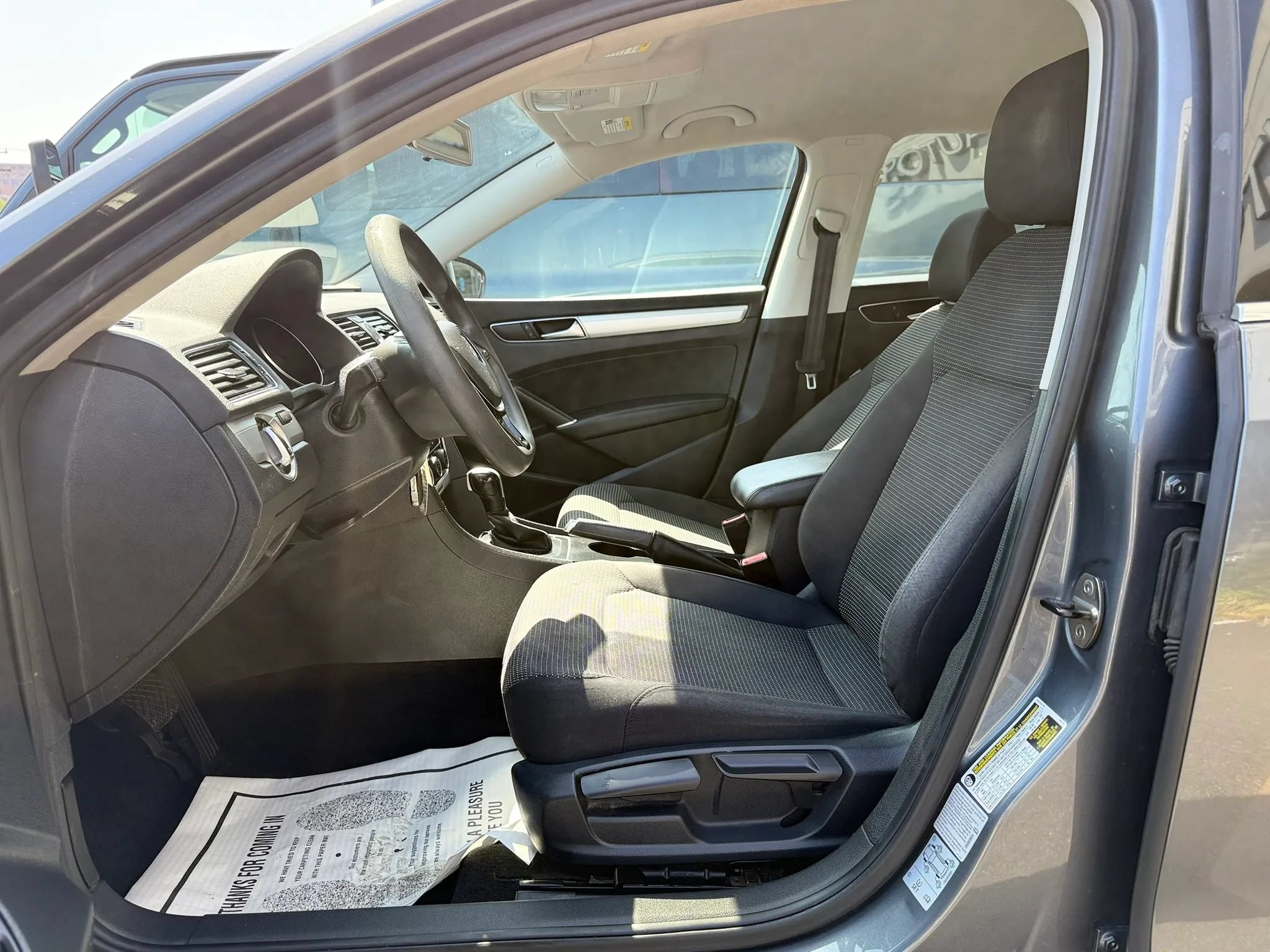 Used 2017 Volkswagen Passat 1.8T S FWD image 10
