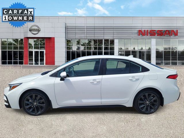 Used 2025 Toyota Corolla SE FWD image 8