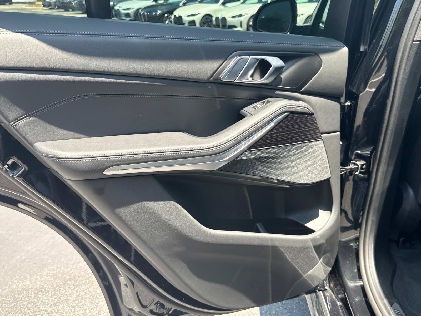 Certified 2025 BMW X5 xDrive40i w/ M Sport Package image 12