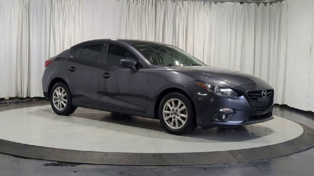 Used 2015 MAZDA MAZDA3 i Touring w/ Technology Package image 3