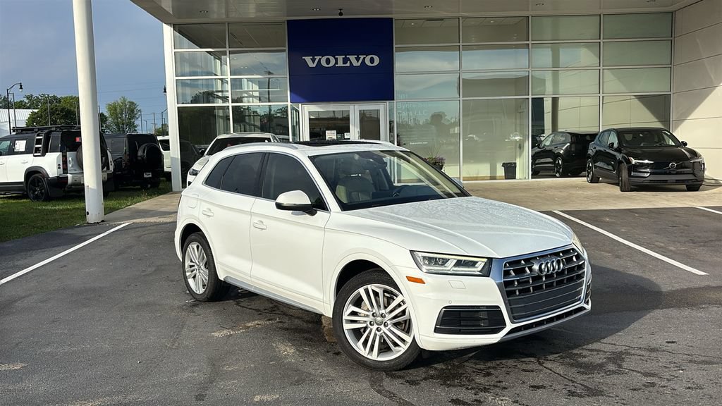 Used 2018 Audi Q5 2.0T Premium Plus w/ Premium Plus Package AWD/4WD image 2