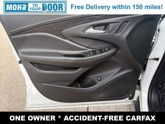 Used 2018 Buick Envision Essence image 10
