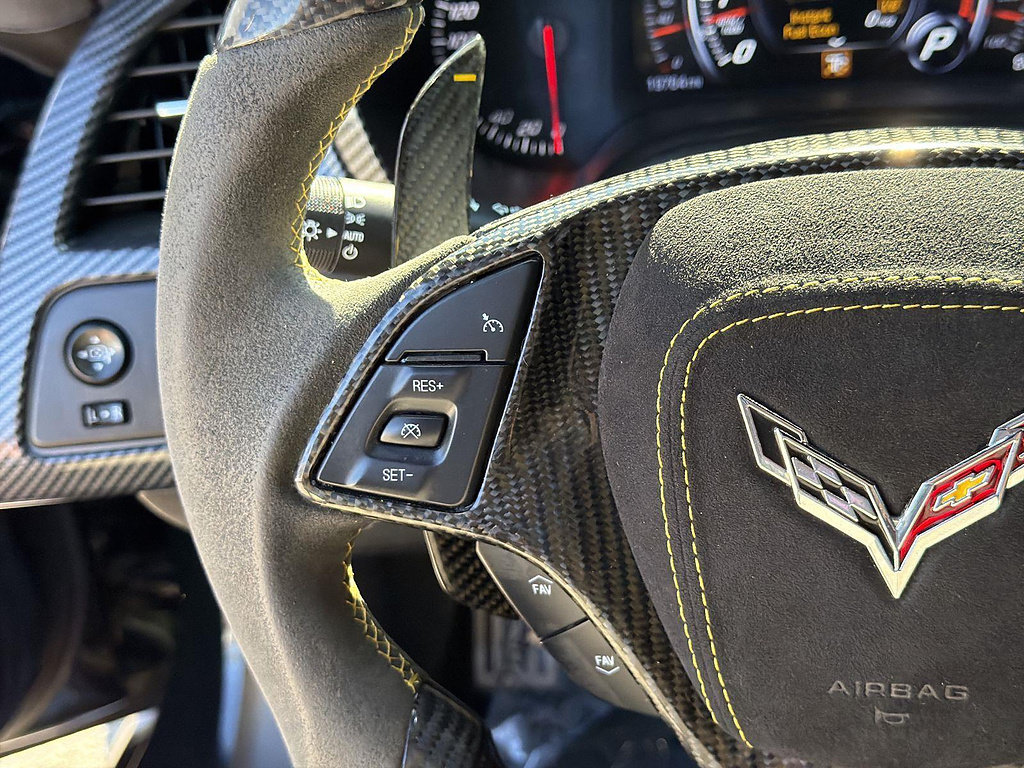 Used 2017 Chevrolet Corvette Z06 RWD image 32